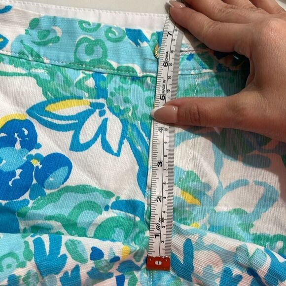 Lilly Pulitzer Shorts - Picture 8 of 8